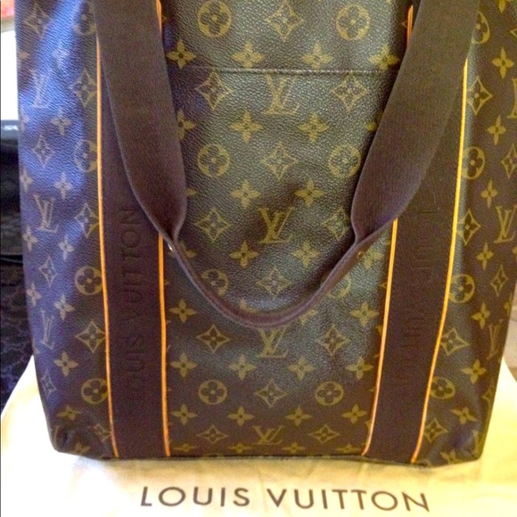 Monogram - Picture 1 of 5